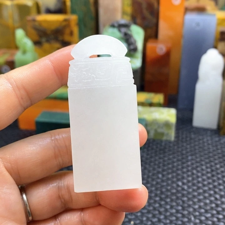 云南石青田石印章石
