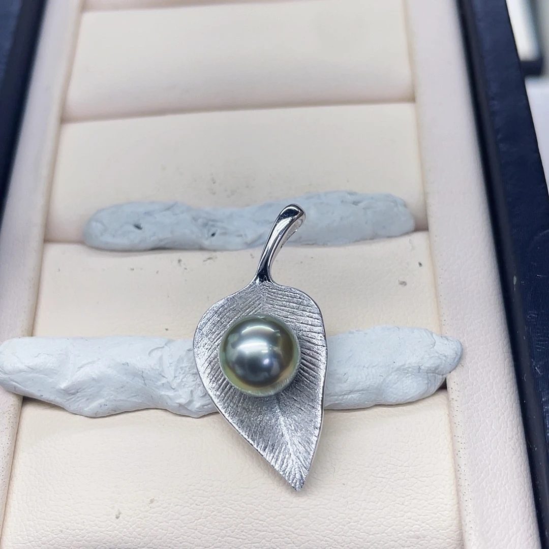 银S925镶嵌颈饰海水珍珠绿色一叶泛舟吊坠