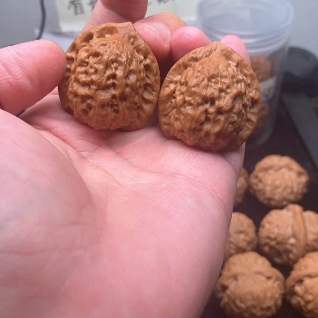 文玩核桃吊坠龙公子