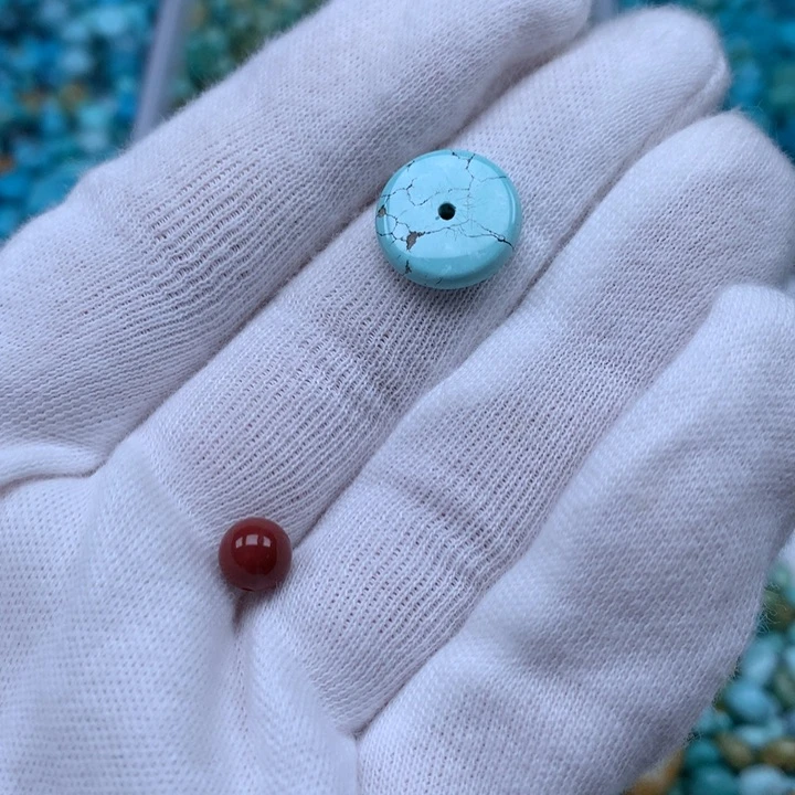 南红玛瑙未镶嵌珠宝奇石