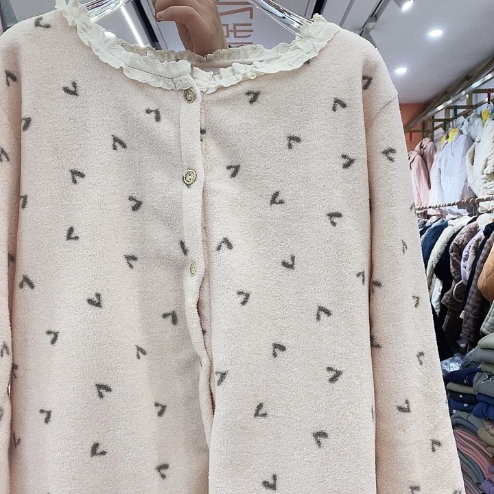 粉色小爱心2xl的衣服