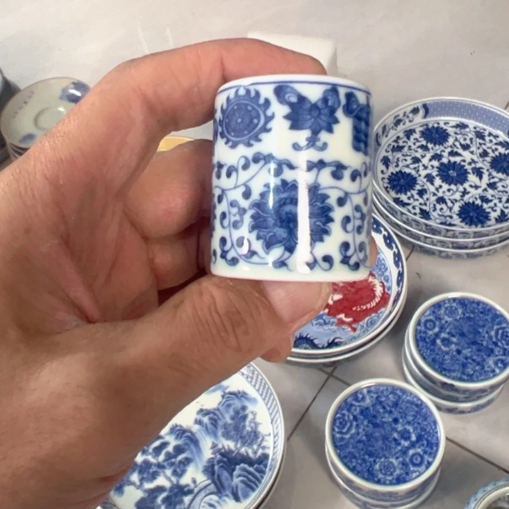 瓷片白青花缠枝莲扳指盖置