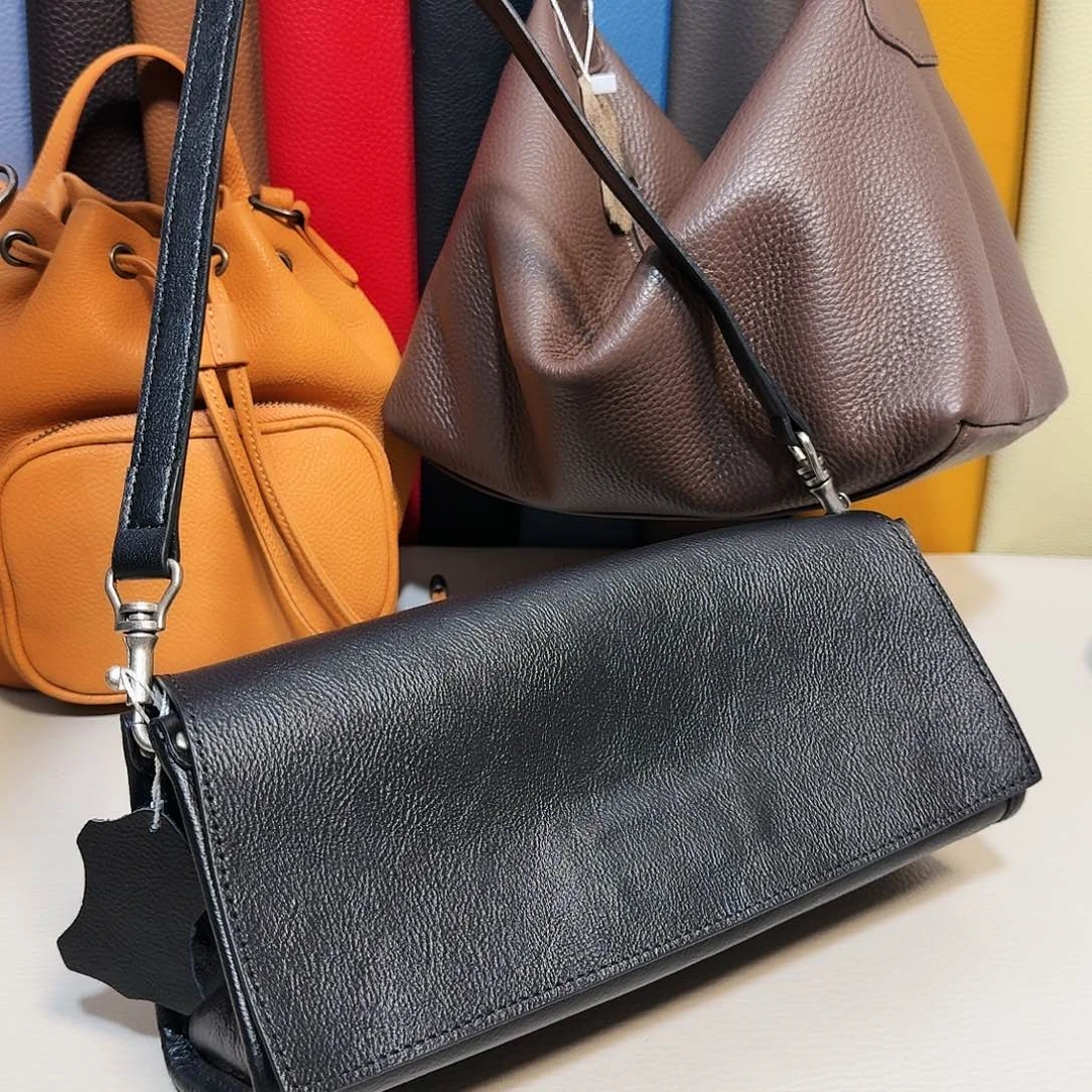 头层牛皮黑色法棍包