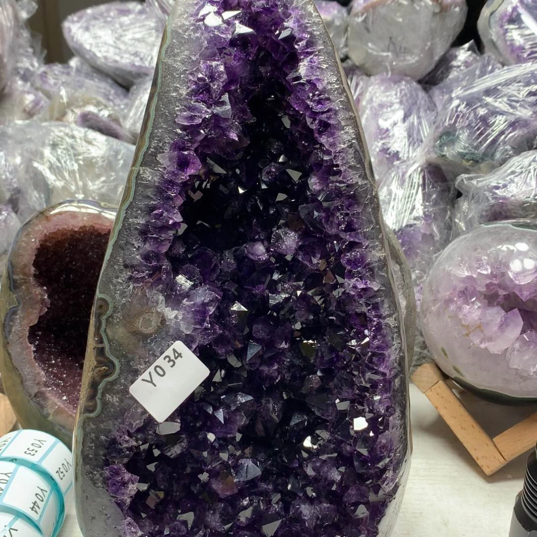 水晶摆件未镶嵌孟*兴水晶
