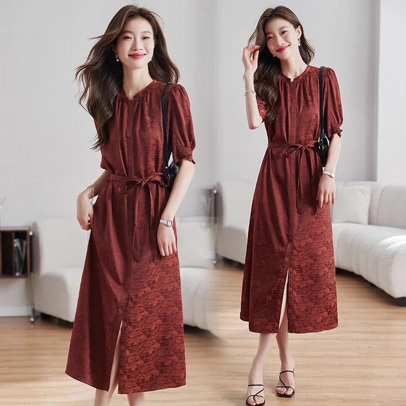 高级感红色领提花连衣裙女新款气质精致直筒系带显瘦新中式长裙