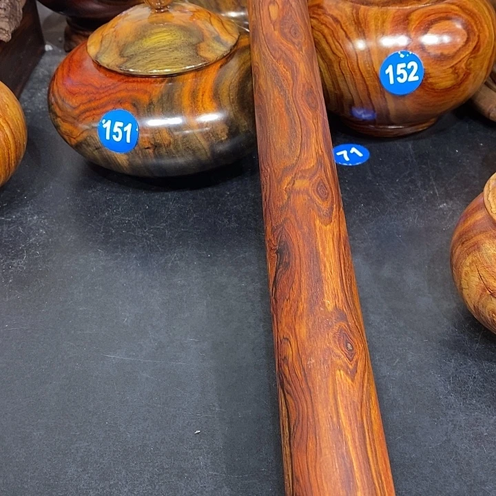 贪***玩黄花梨一个漂亮漂亮