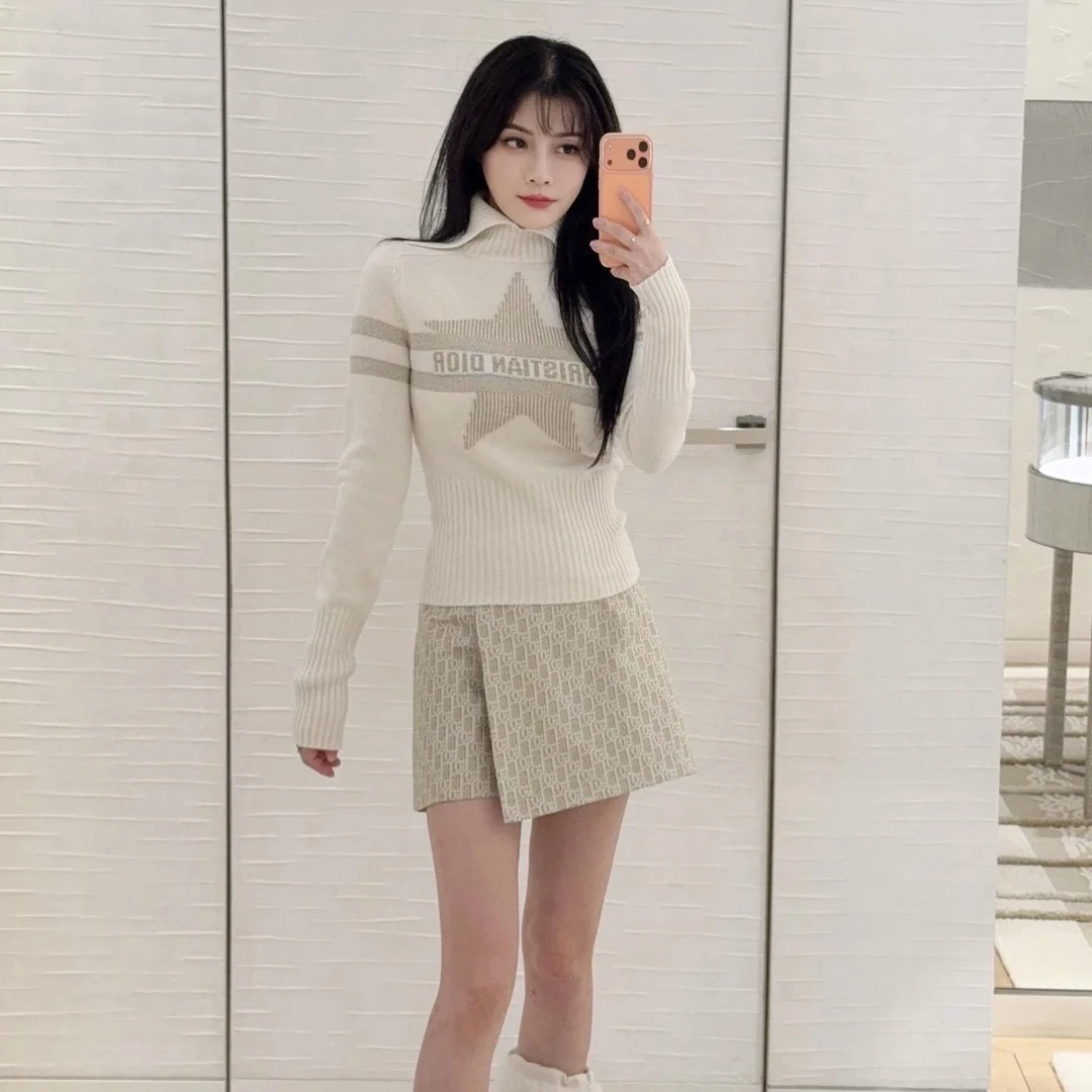 99新 DIOR/迪奥 幸运星米金色针织衫 40码 04573