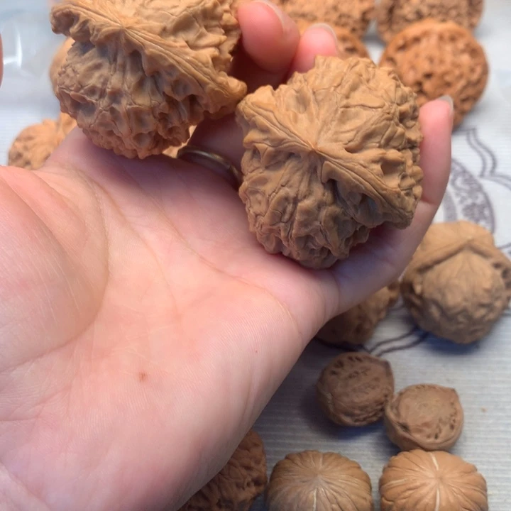 好***见把件文玩核桃龙顶48