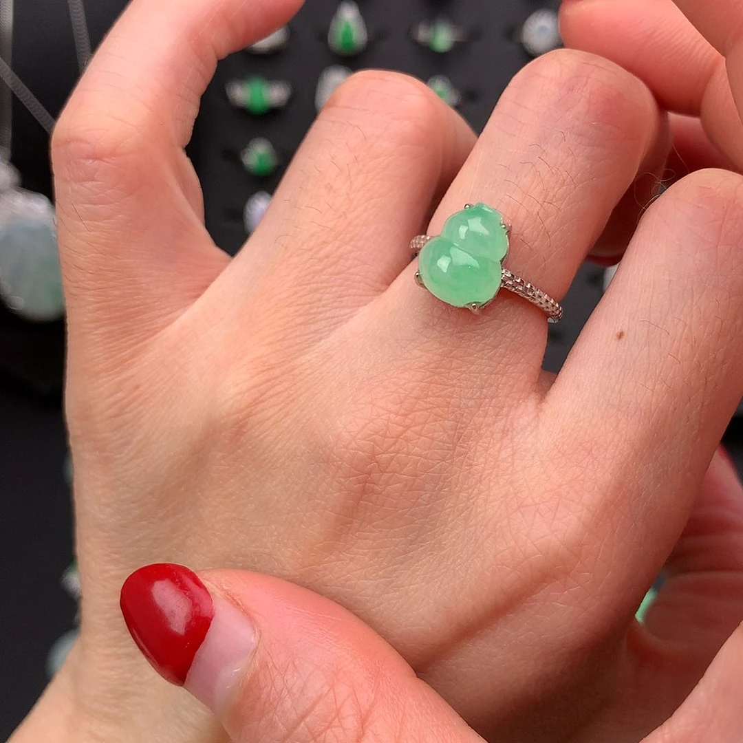 颈饰银S925镶嵌翡翠11111111