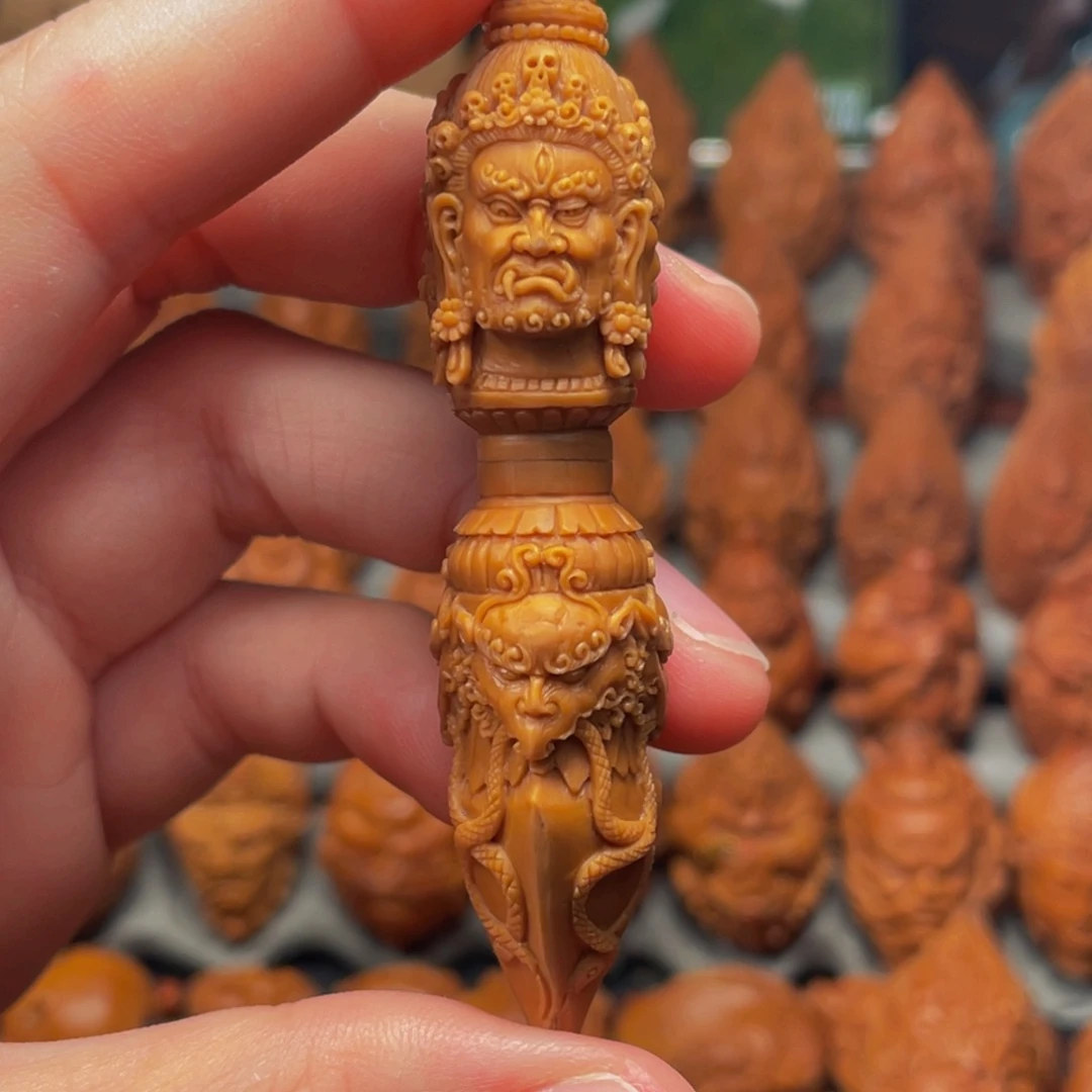 橄榄核吊坠纯手工雕刻