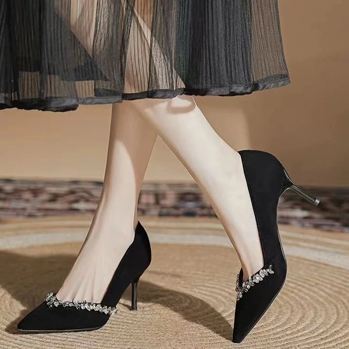 尖头仙女风细跟高跟鞋黑色水钻百搭小众高跟鞋浅口工作鞋性感女鞋