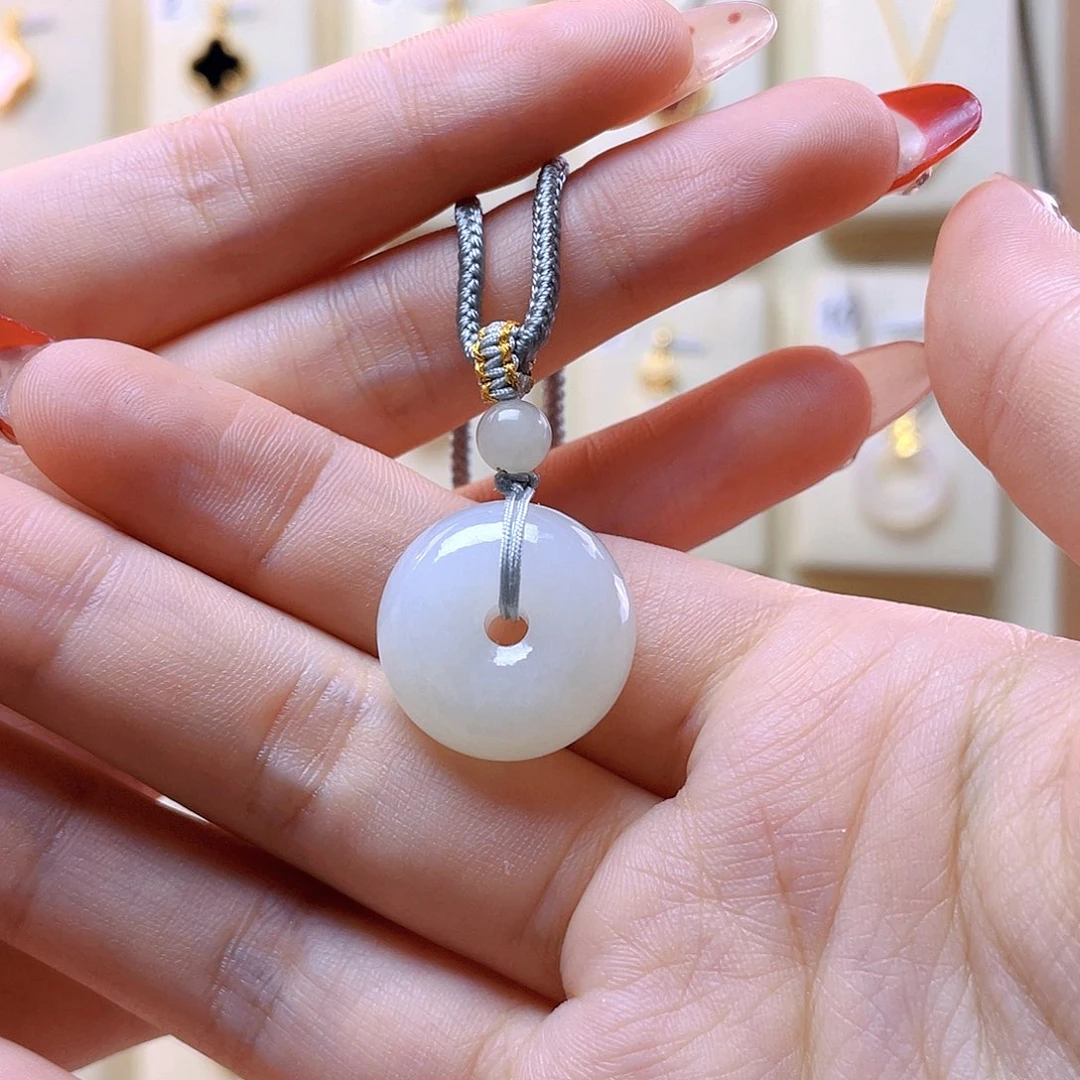 和田玉吊坠(赠链)未镶嵌萌*哈