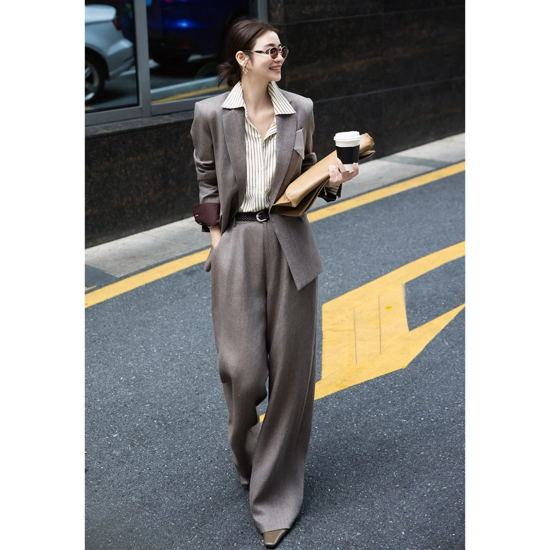 2025法式秋时尚休闲松驰感套装炸街亚麻人字纹商务气质高级两件套