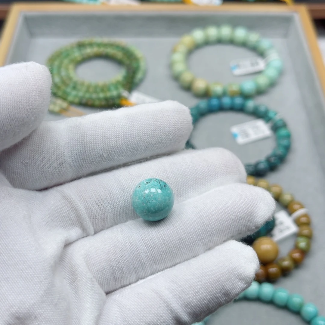 绿松石未镶嵌挂件