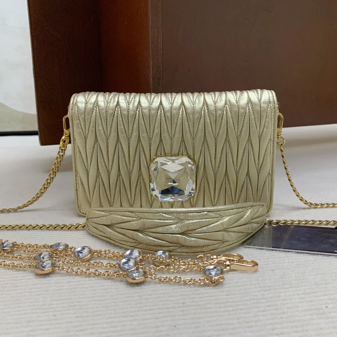 95新 MIU MIU/缪缪 【98新】Miumiu 23新款钻石褶皱包-1592