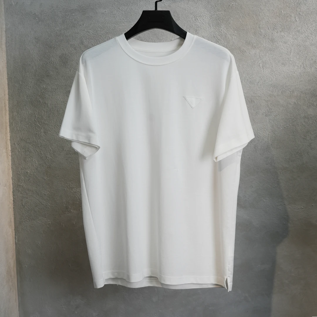 夏季潮流男士T恤左胸倒三角标休闲百搭宽松版型圆领短袖
