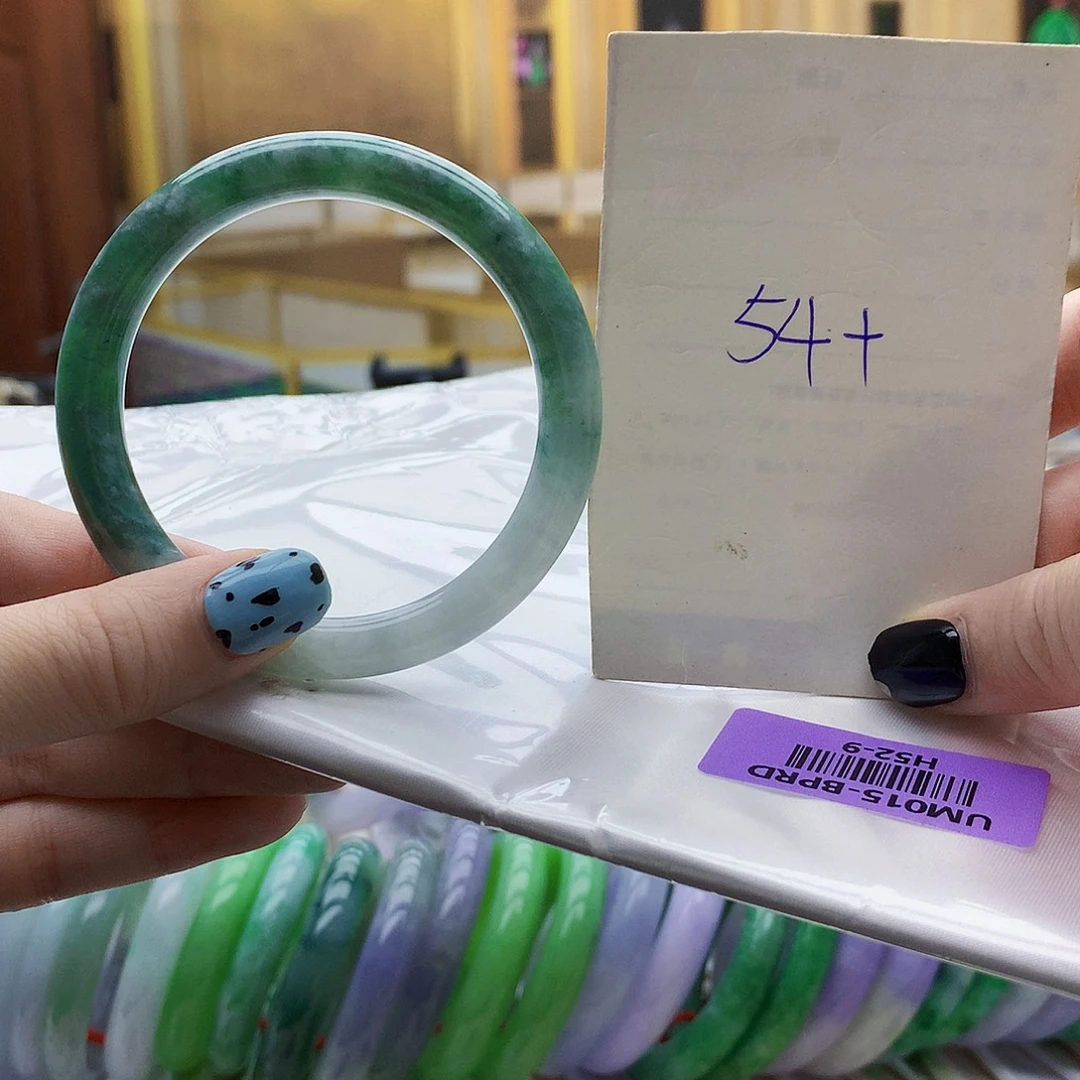 翡翠未镶嵌手镯nnj