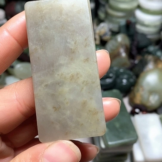 未镶嵌和田玉（糖玉）珠宝半成品