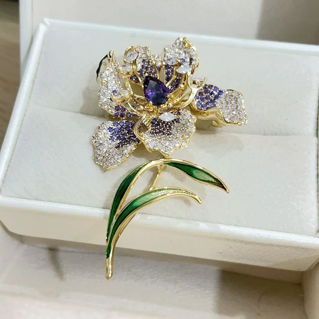 kasiya/卡思雅 铜合金仿水晶胸针 气质时尚紫鸢尾胸针