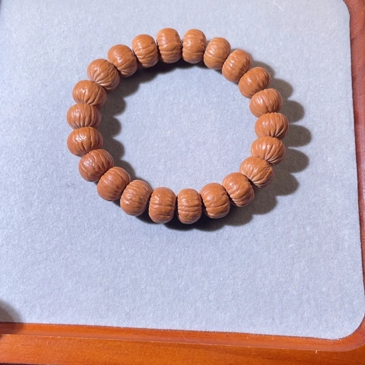 金刚菩提吊坠飞碟桩双鳍南瓜猴头手串