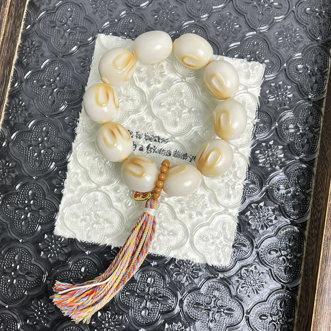 【缀缠霜24mm】象牙果炭烤圆溜兔手持 CP115-2846