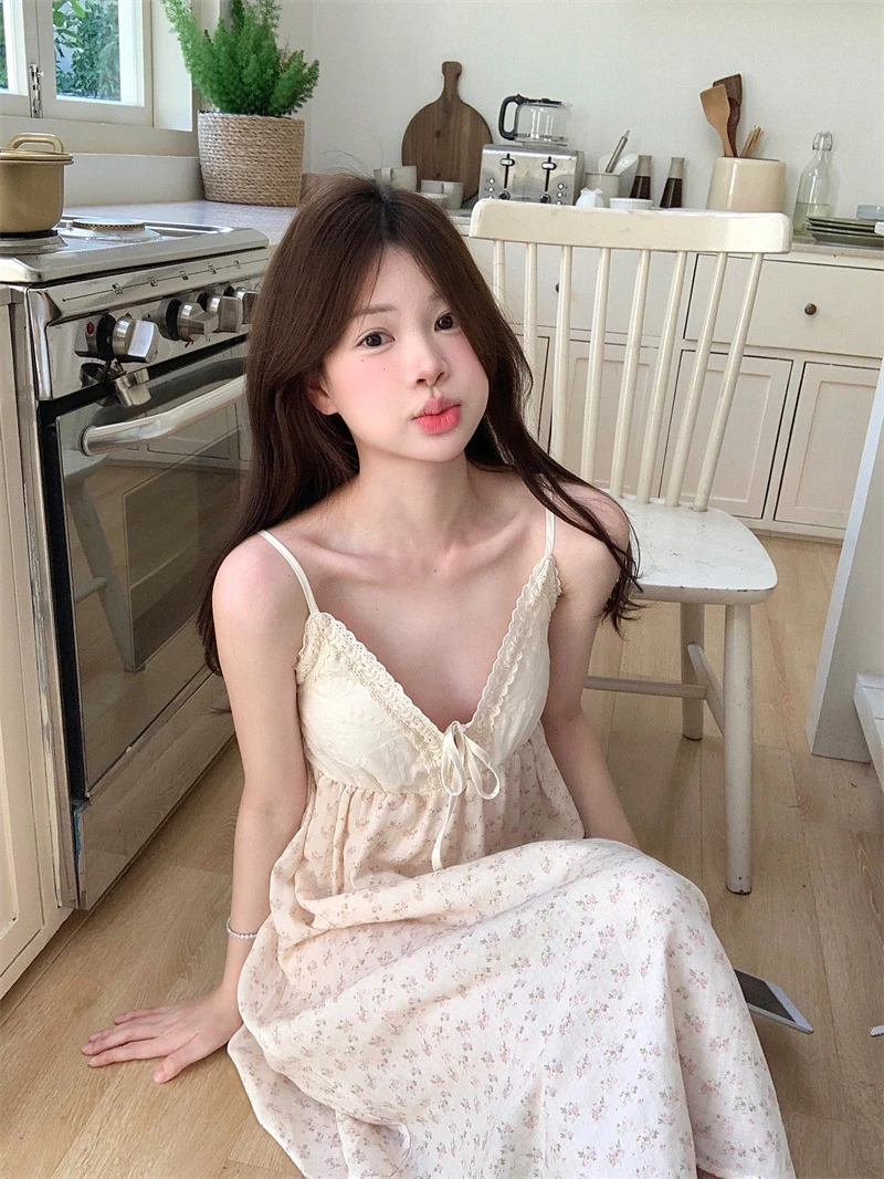 韩国ins蕾丝花边v领带胸垫睡裙女夏季可爱碎花性感吊带睡衣家居服