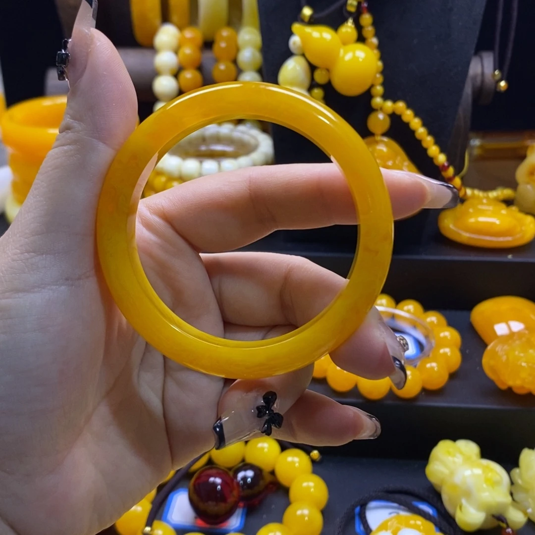 张***心非金属56手镯一条