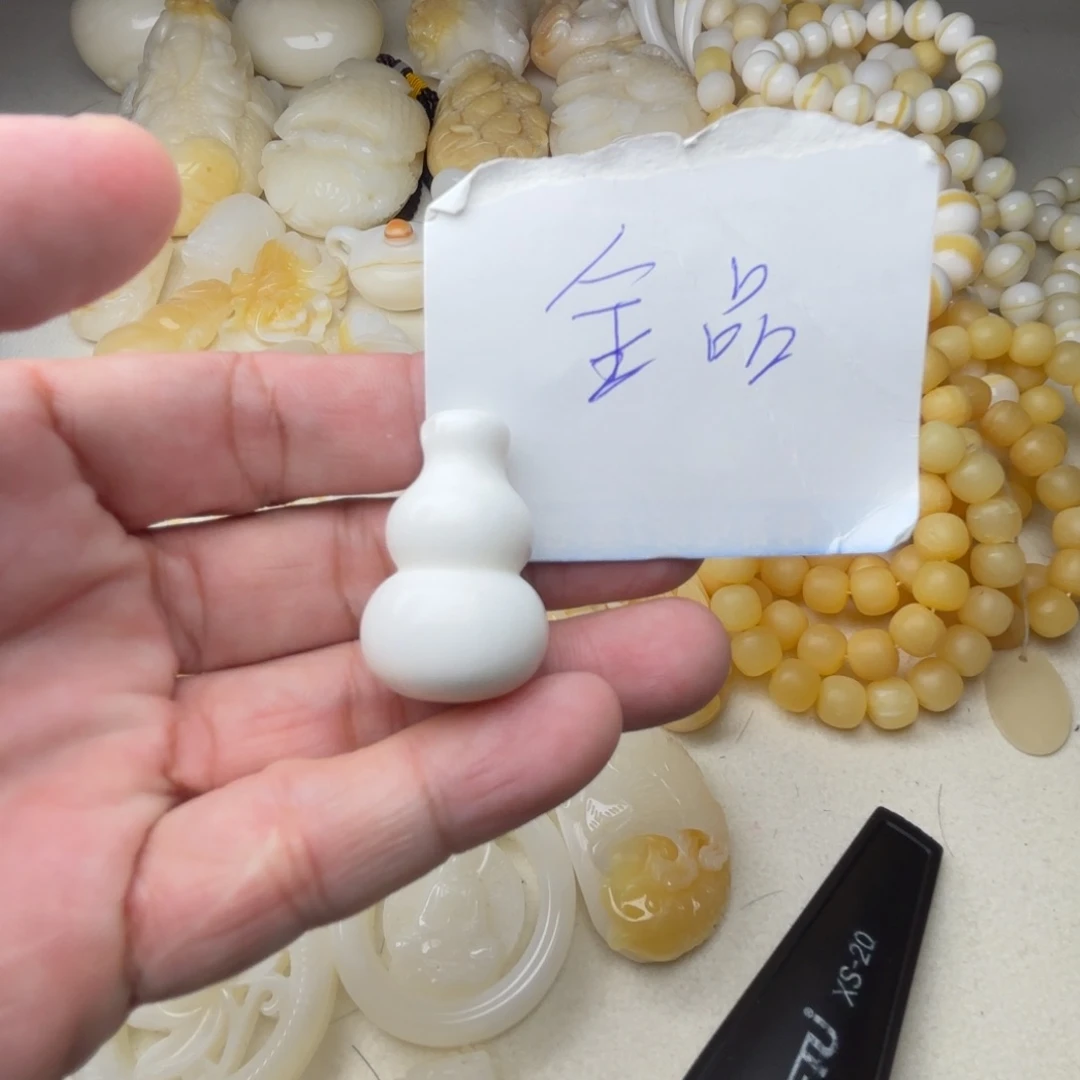 非金属贝壳全品吊坠