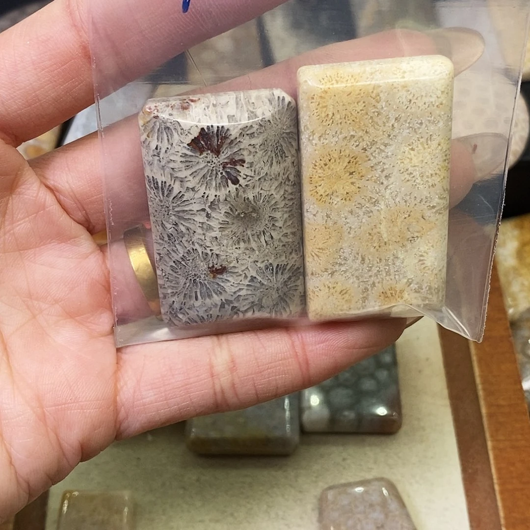 硅化玉颈饰合金一****又