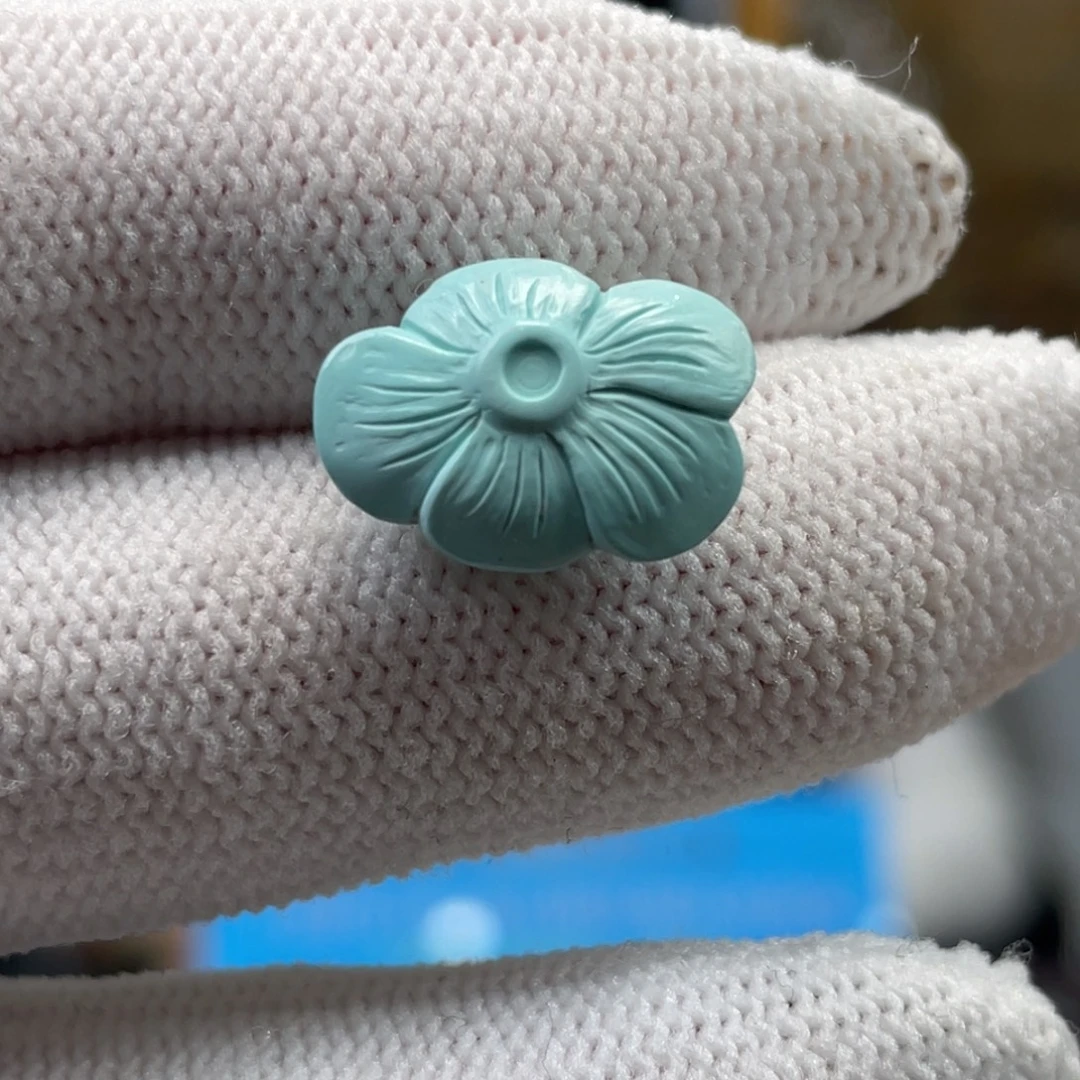 绿松石未镶嵌挂件