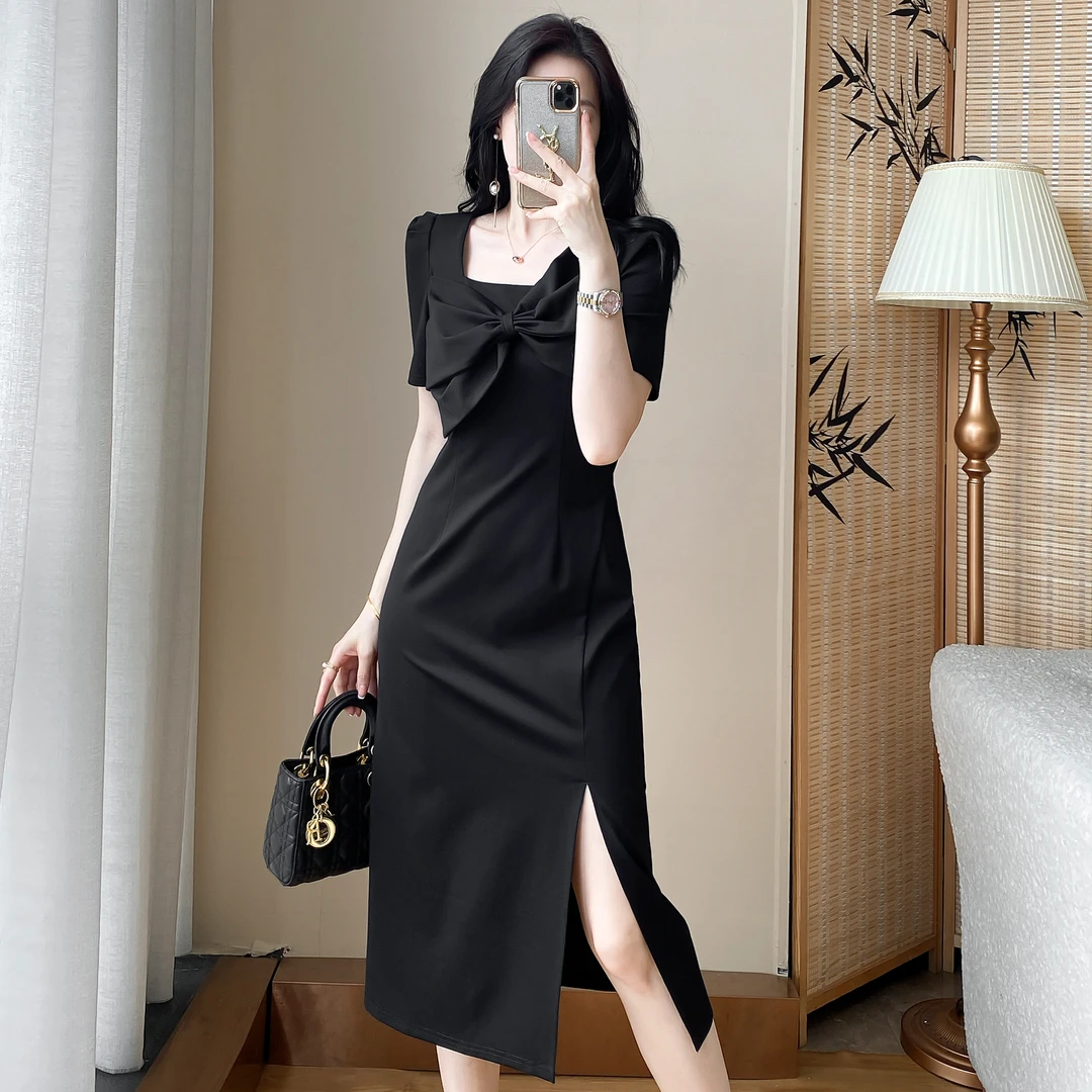 法式复古方领小众设计高级感赫本风黑色收腰显瘦气质连衣裙子女夏