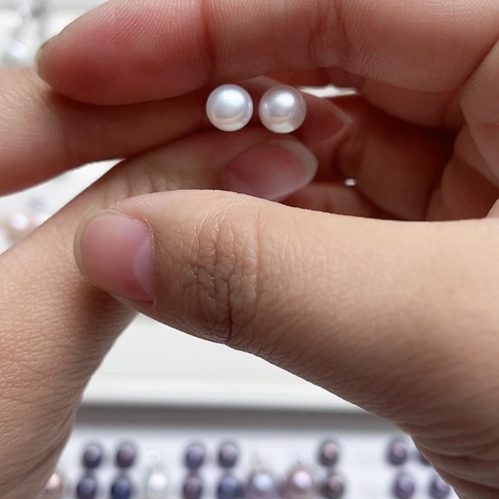 银S925镶嵌耳饰淡水珍珠