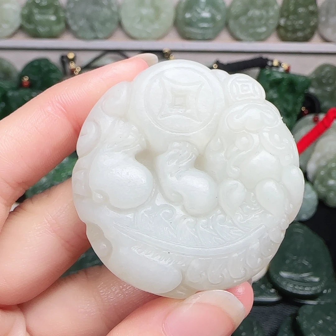 和田玉未镶嵌颈饰