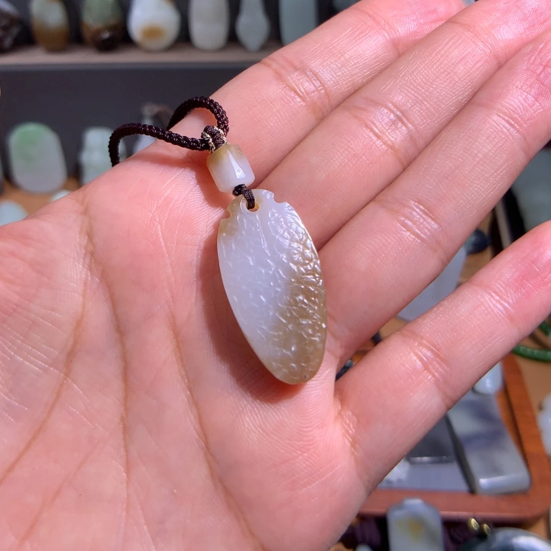 和田玉颈饰未镶嵌樾*