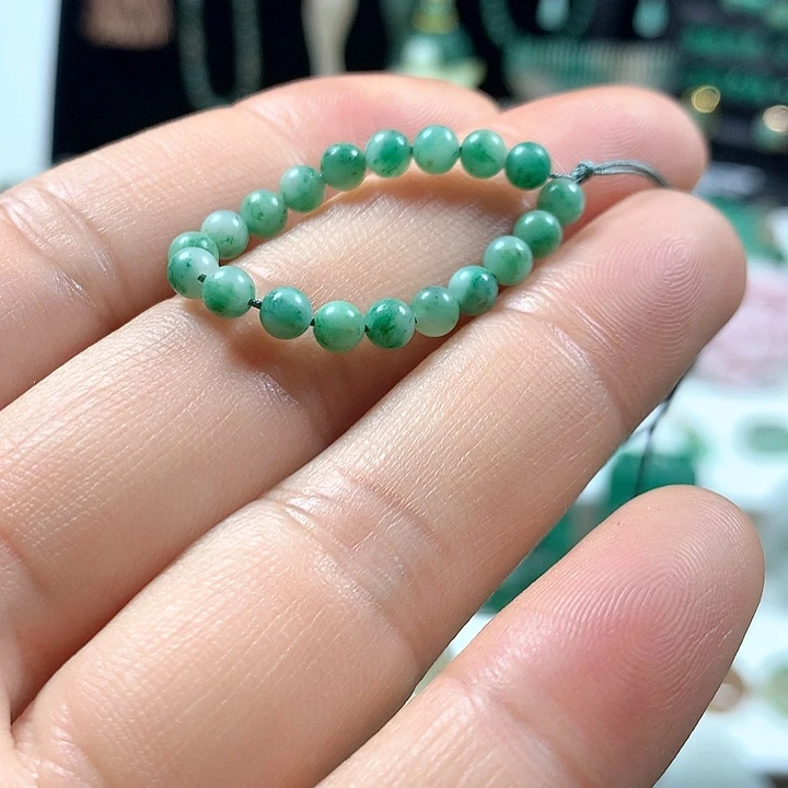 未镶嵌独山玉颈饰豆*甜