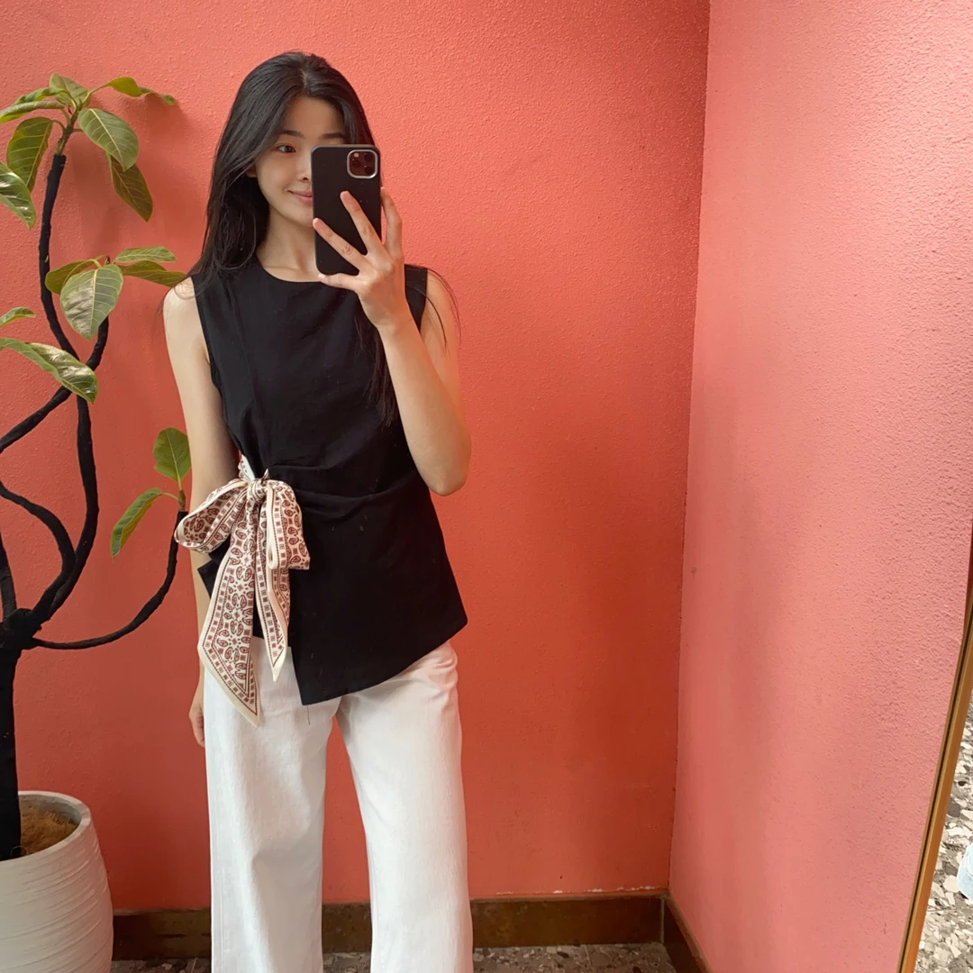 （默茗服装）丝巾侧绑带无袖上衣