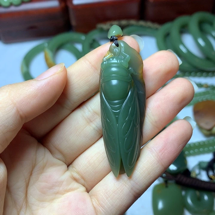 往***风岫岩河磨玉（透闪石质玉）未镶嵌戒指