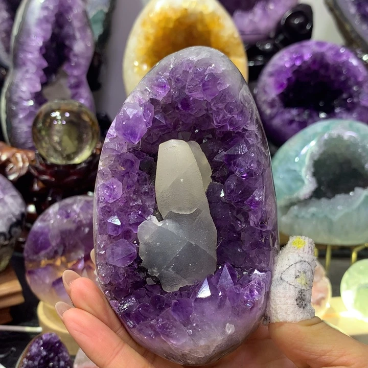 水晶未镶嵌大型摆件（非配饰）