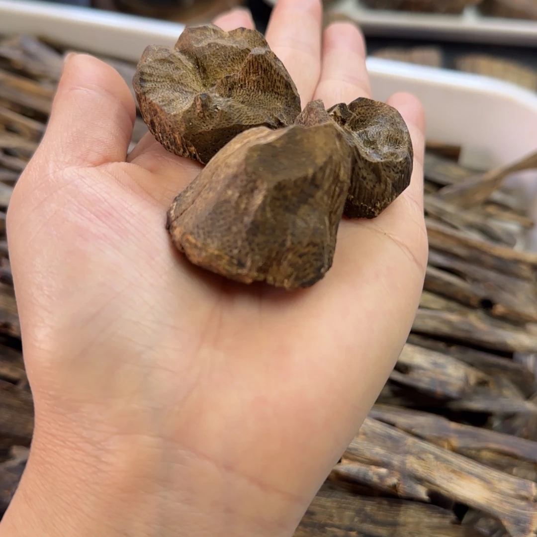 木奇楠天然包头料3个18.9克