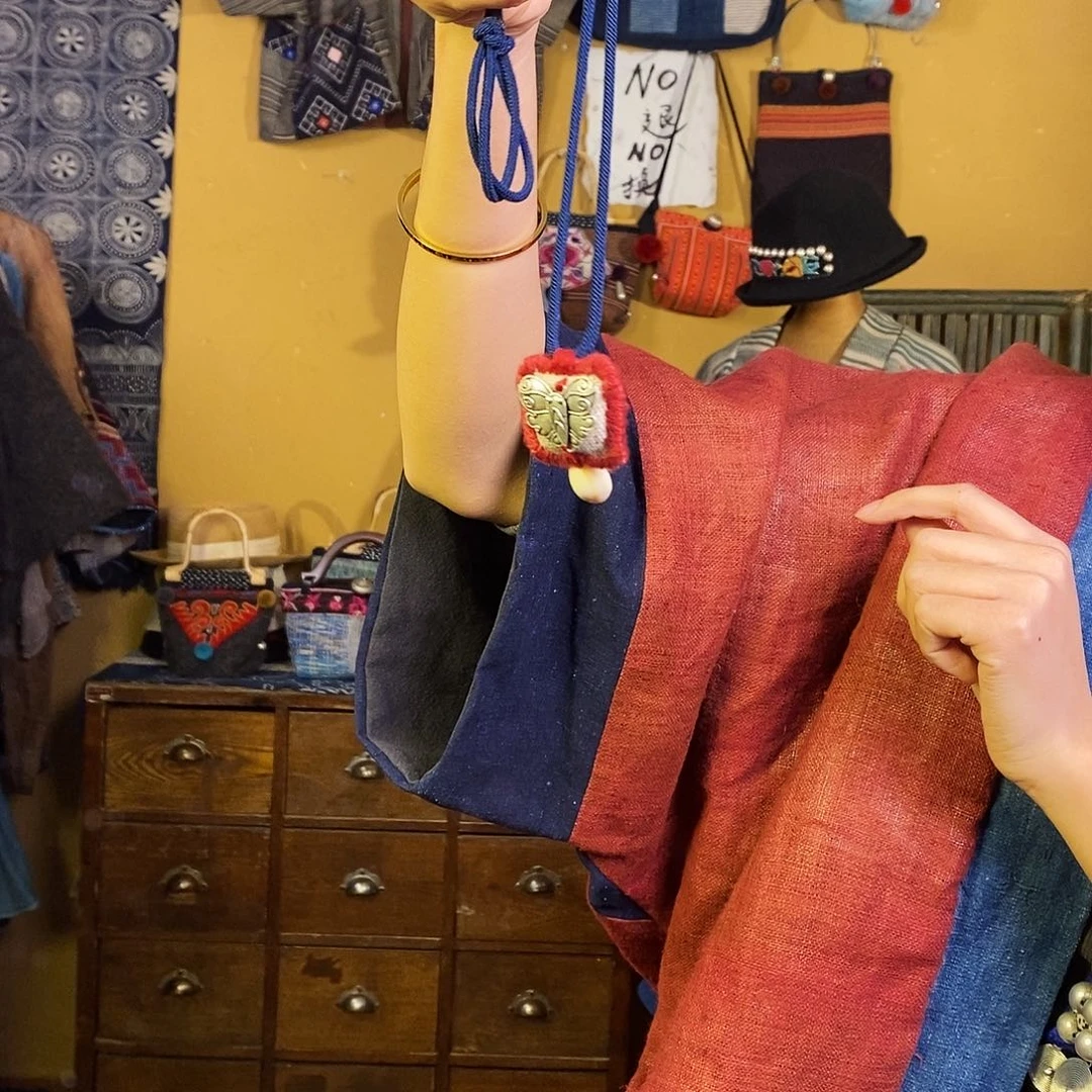 织绣是*姐手工制作项链