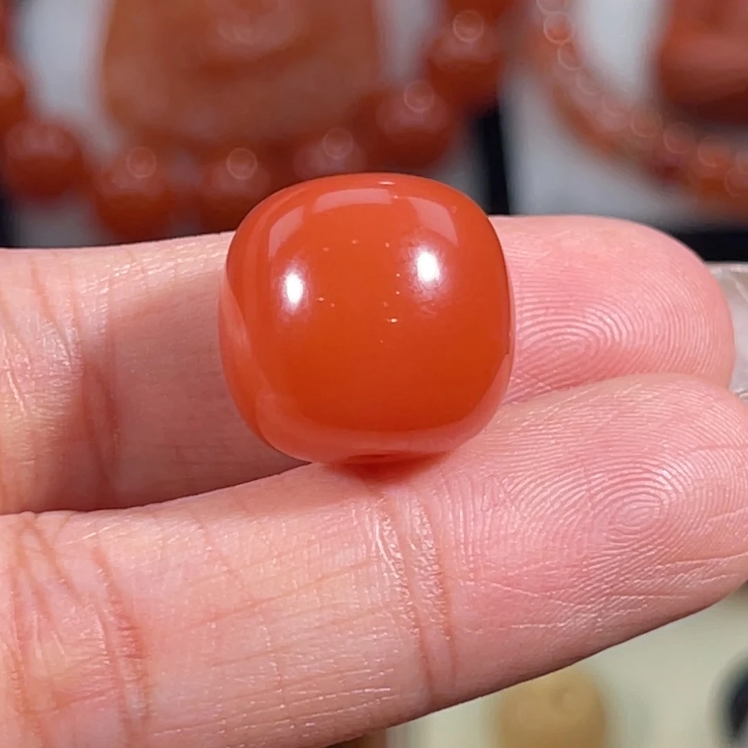 南红玛瑙未镶嵌大黑洞老型珠15mm