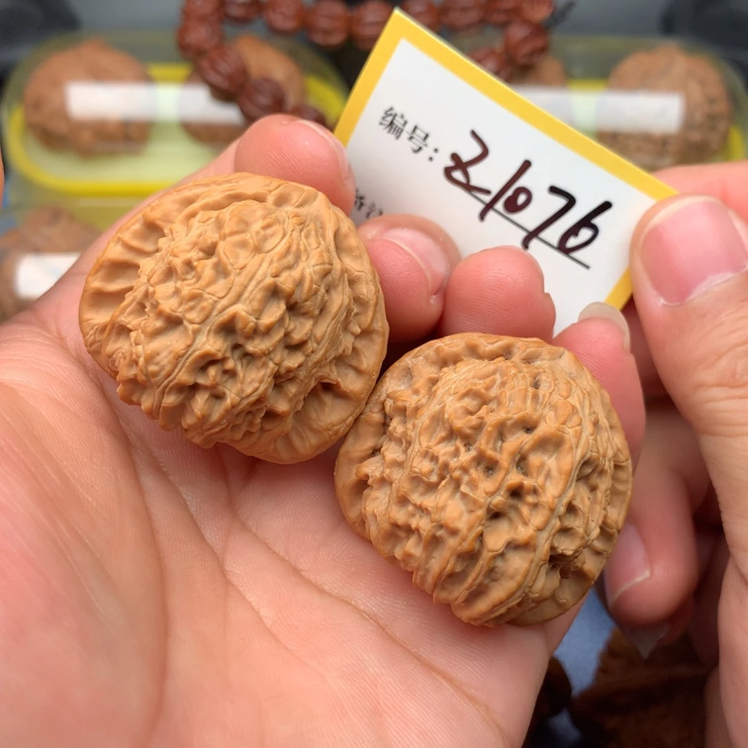 文玩核桃把件39白狮子1076