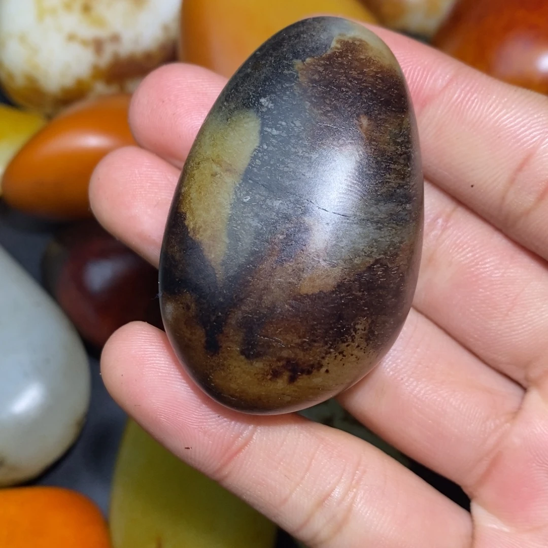 和田玉未镶嵌珠宝奇石