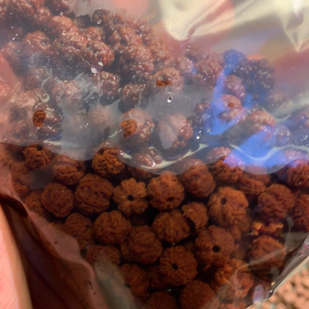 金刚菩提吊坠白*凹地梅花散子diy