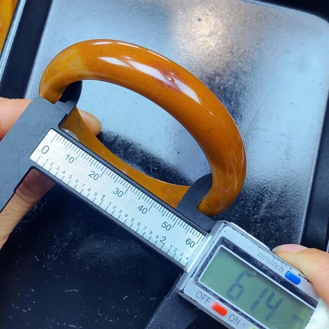 未镶嵌石英质玉（黄龙玉）吊坠(不含链)