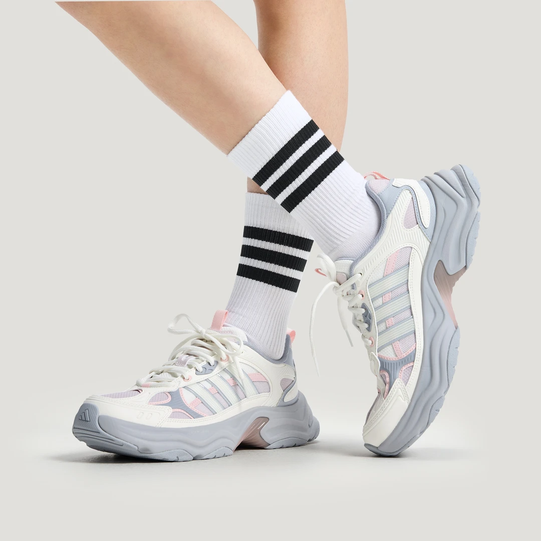 adidas/阿迪达斯女鞋XLG FIN透湿排汗缓震回弹运动老爹鞋KJ9523