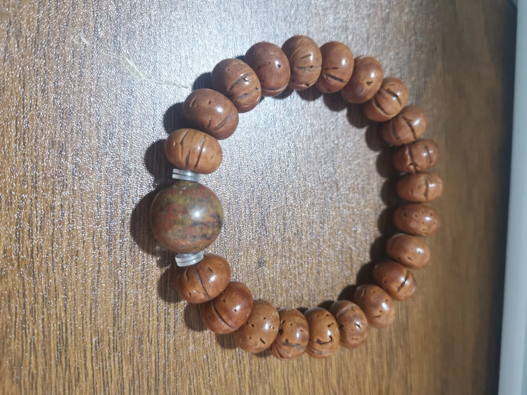 文玩桃核手串单圈