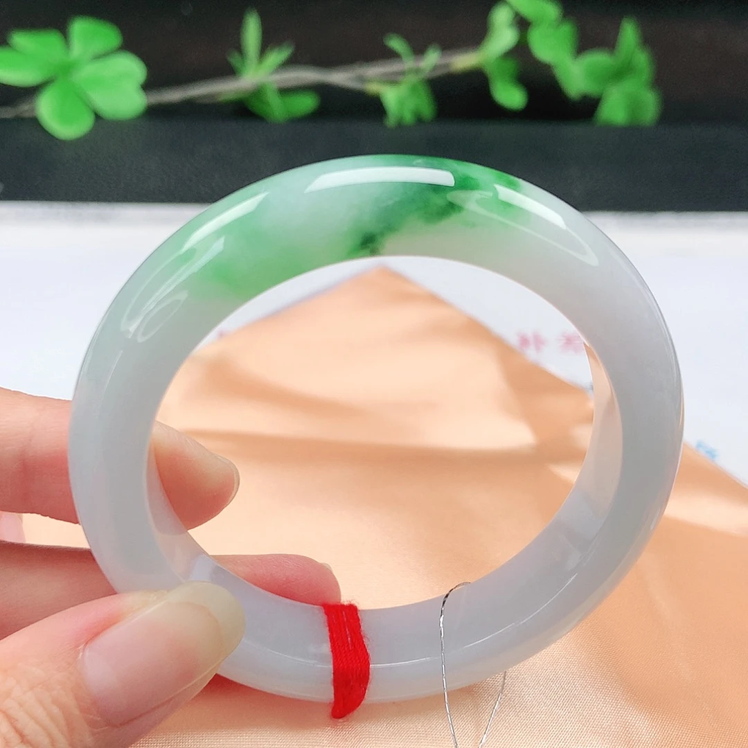翡翠未镶嵌手镯53圈