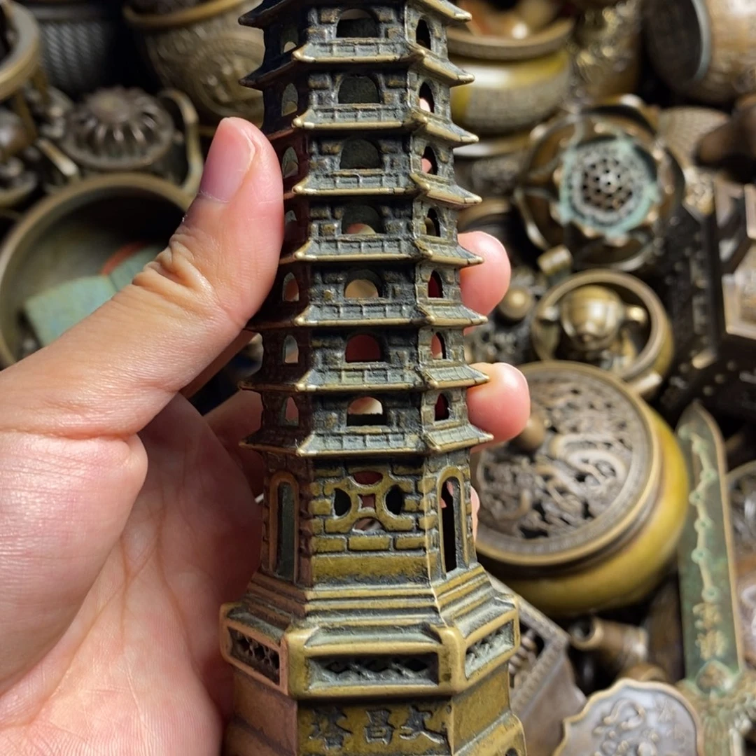 精美铜器做工精良