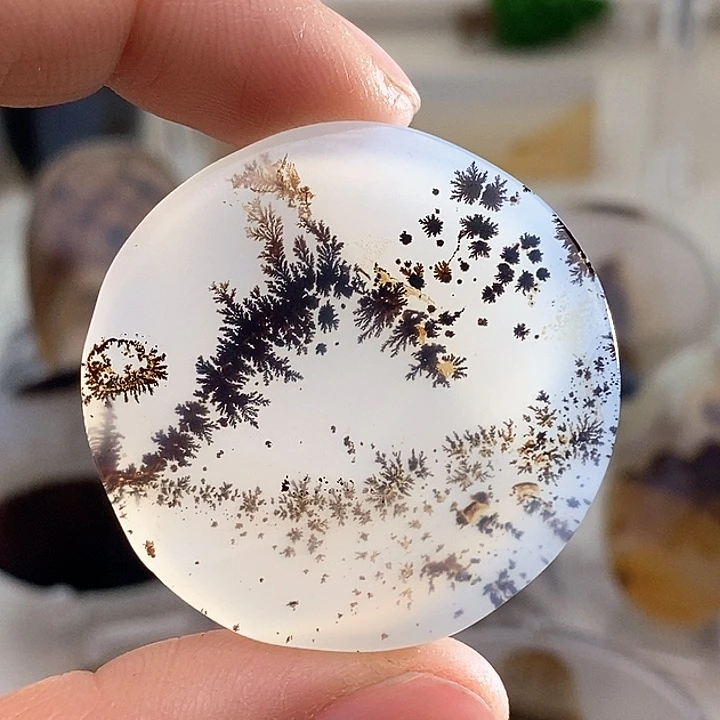 玛瑙/玉髓颈饰未镶嵌澳****店